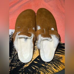 Brand New Boston Shearling Mink Birkenstock Clogs